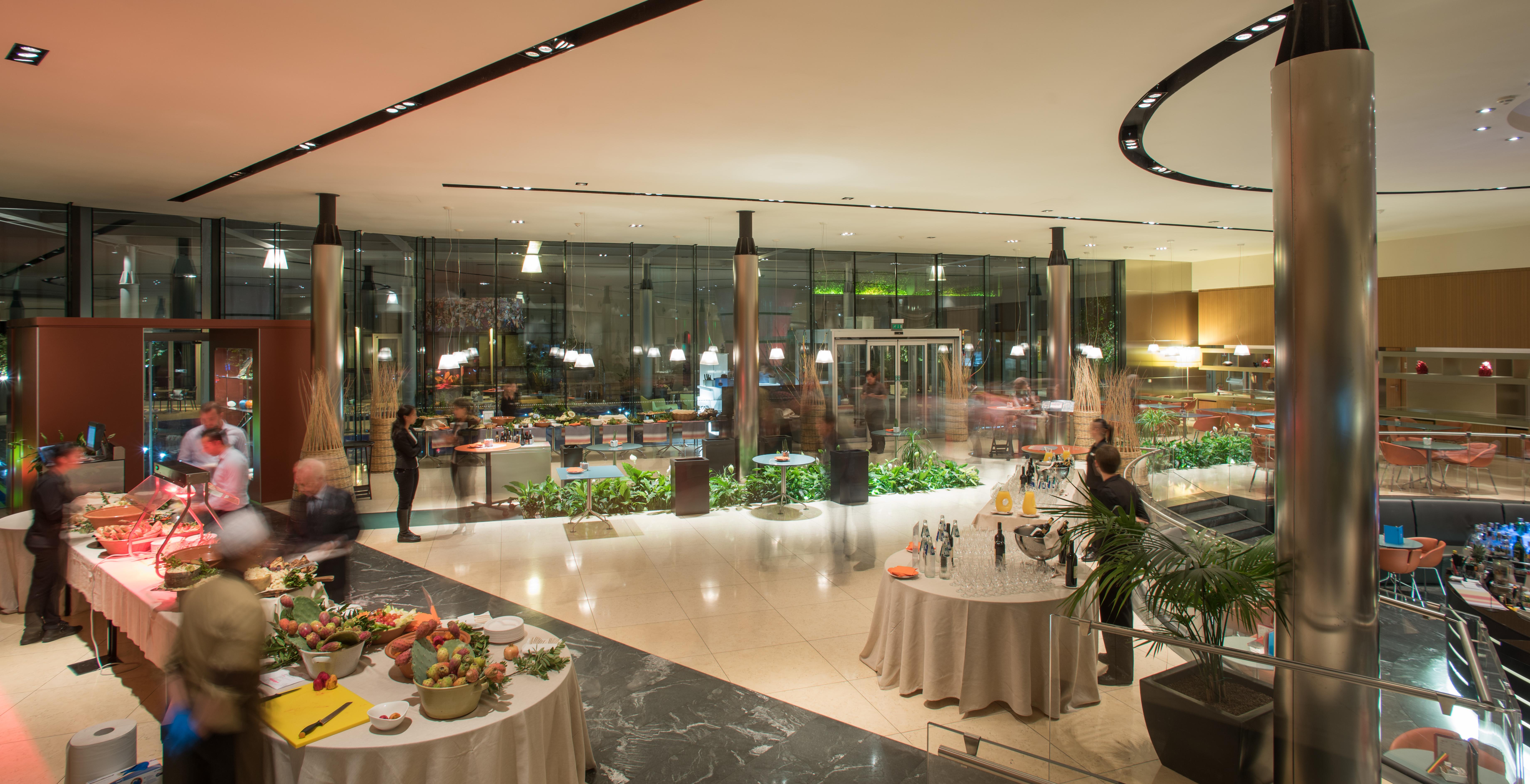 Una Hotels T Hotel กาญารี ภายนอก รูปภาพ