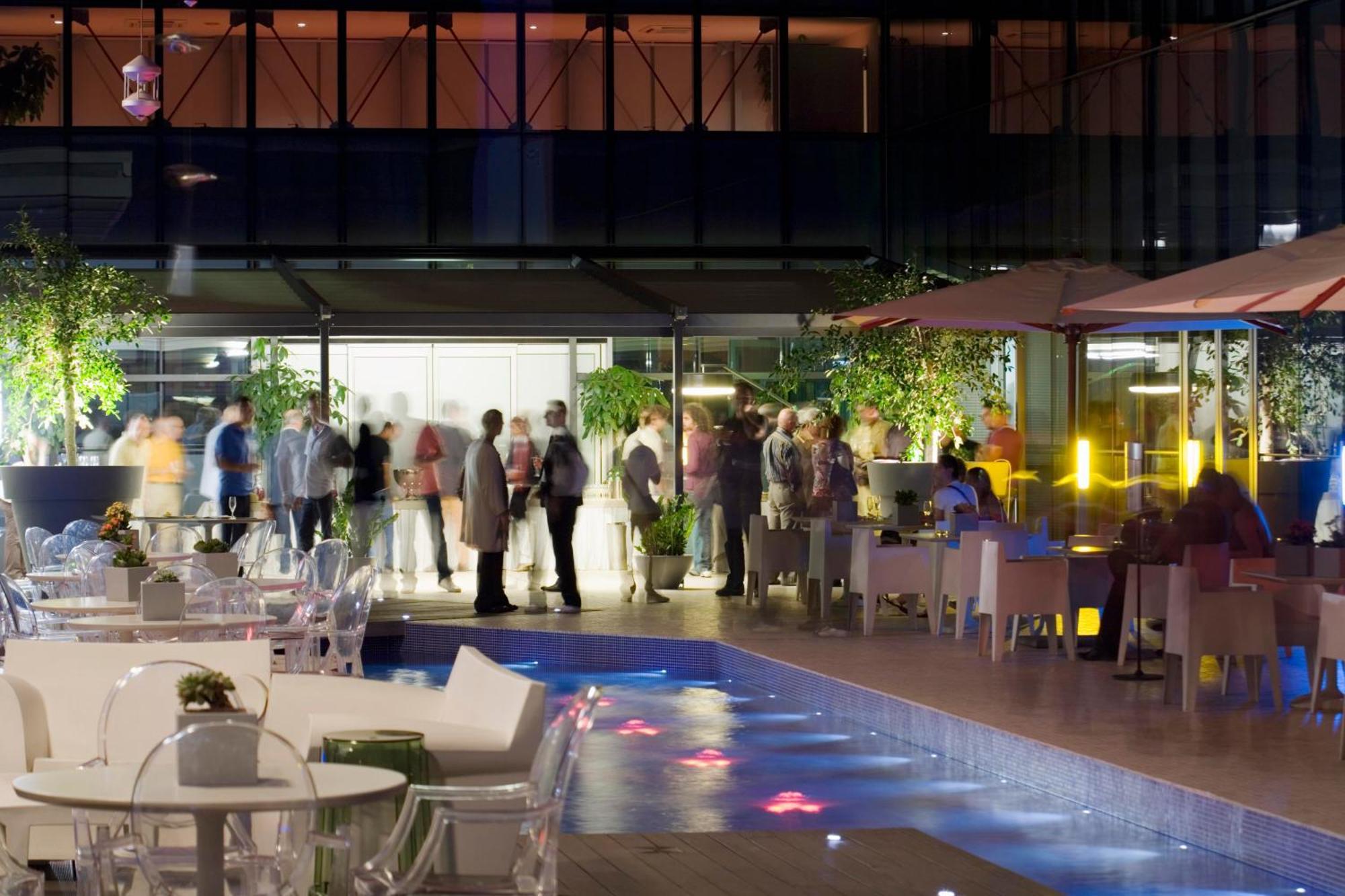 Una Hotels T Hotel กาญารี ภายนอก รูปภาพ