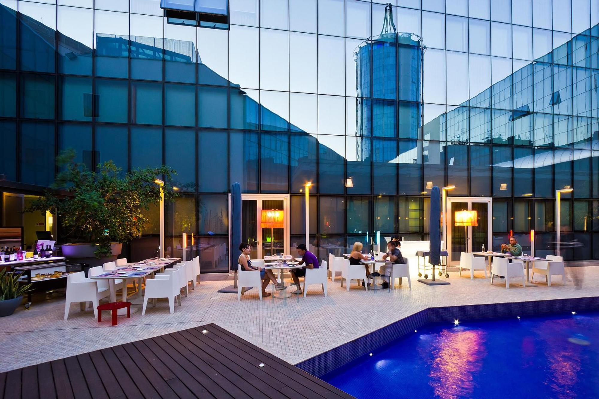 Una Hotels T Hotel กาญารี ภายนอก รูปภาพ