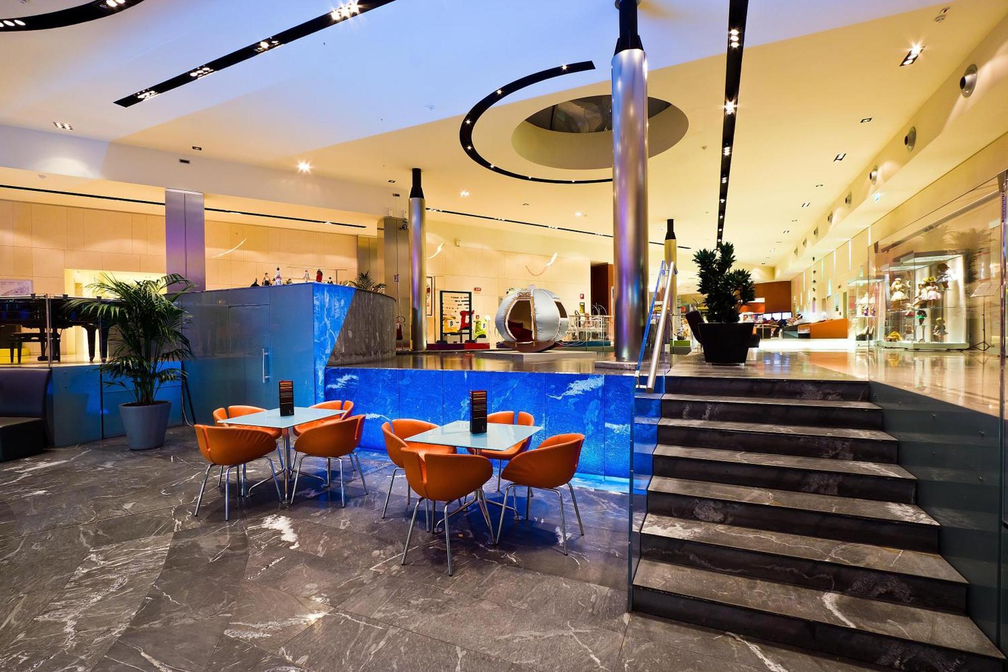 Una Hotels T Hotel กาญารี ภายนอก รูปภาพ