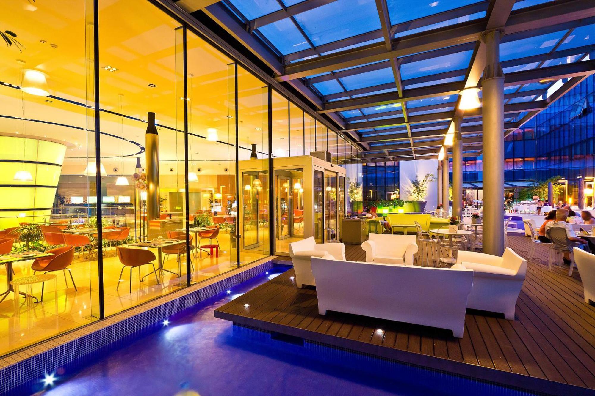 Una Hotels T Hotel กาญารี ภายนอก รูปภาพ
